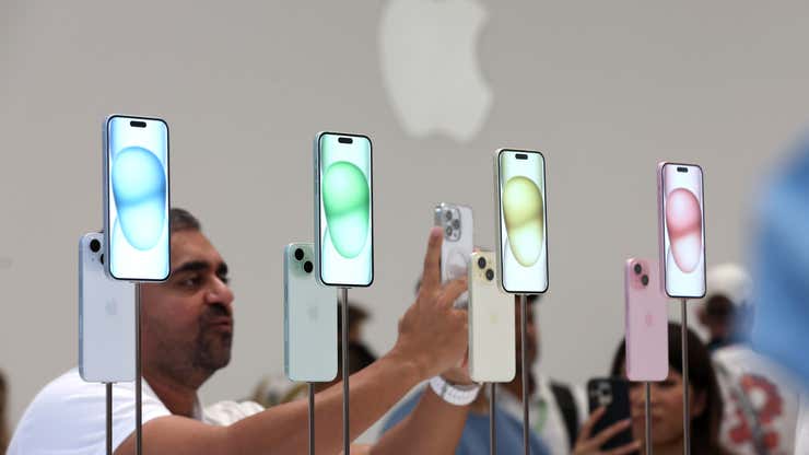Image for Apple's iPhone of the future is a flip phone