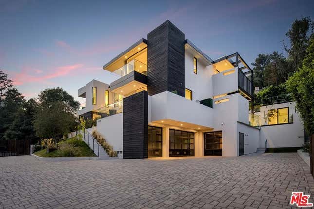Image for article titled This week&#39;s most fabulous real estate listings