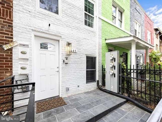 Image for article titled This week&#39;s most fabulous real estate listings
